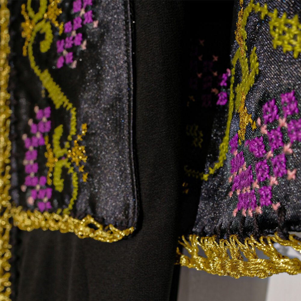 Abaya with Flowers - Image 2